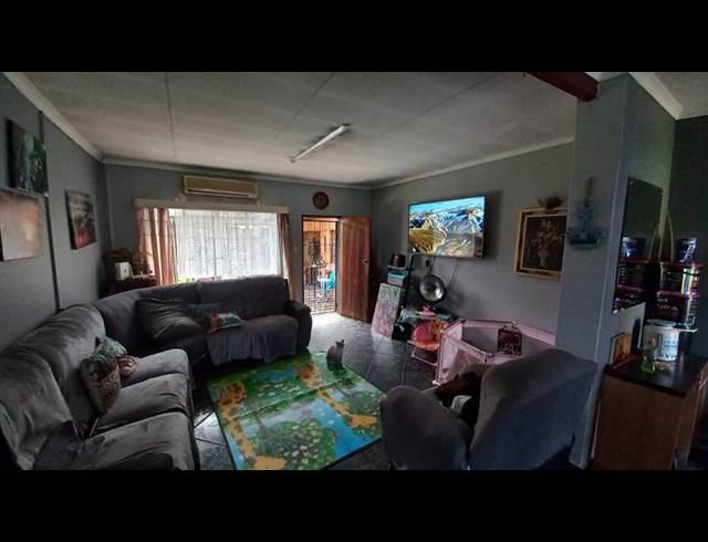 3 BEDROOM HOUSE FOR SALE IN CLAREMONT